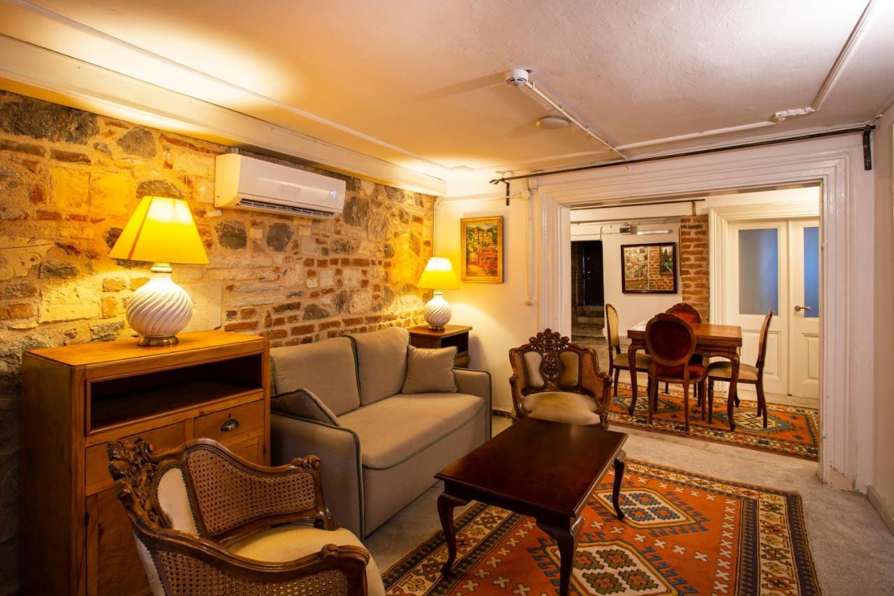 Mansion With Lemon Tree Apartment Izmir Bagian luar foto