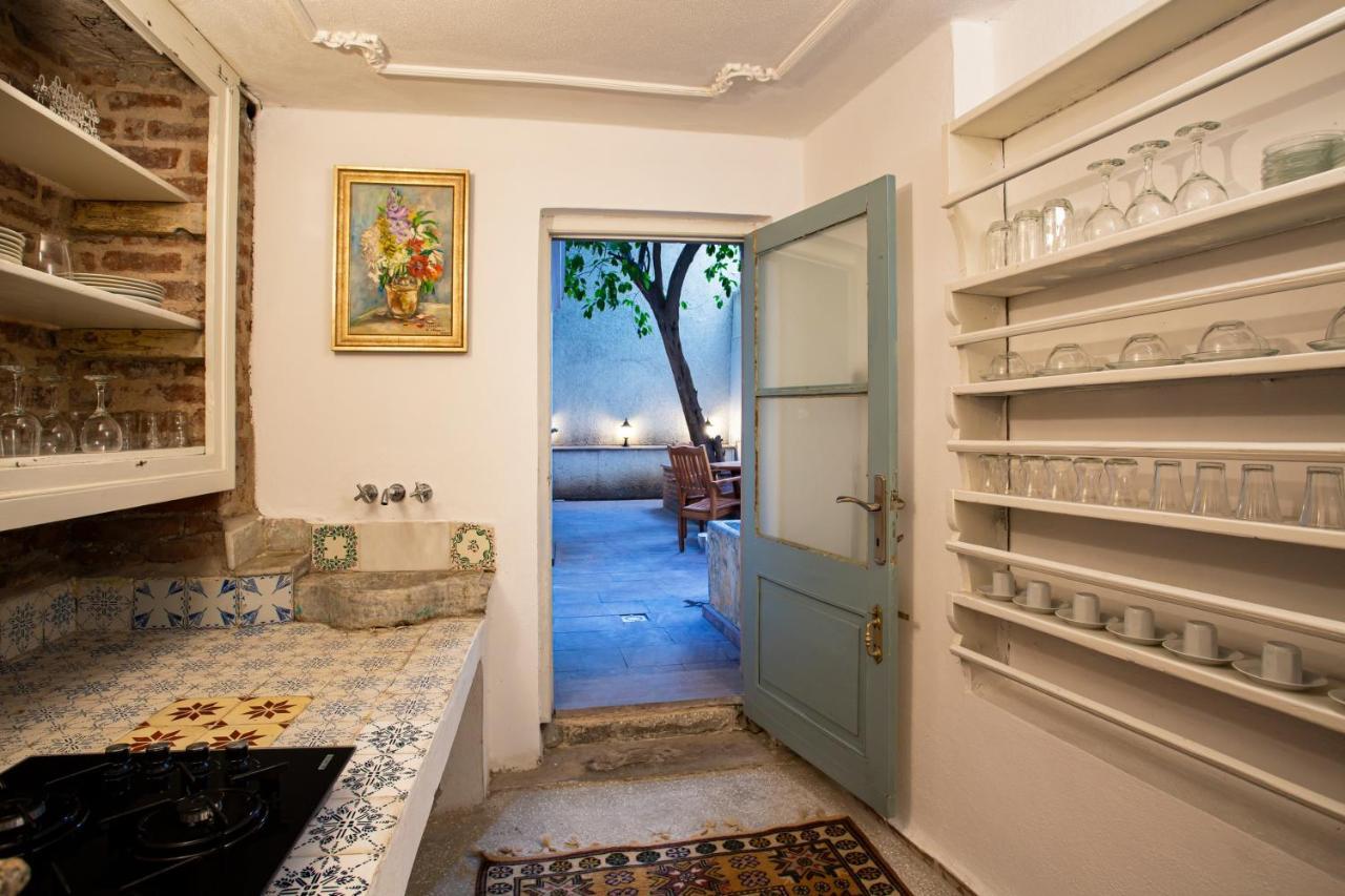 Mansion With Lemon Tree Apartment Izmir Bagian luar foto