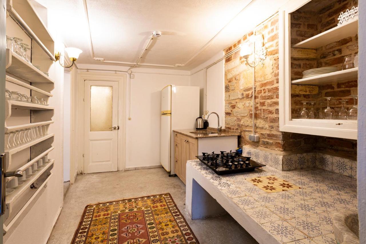 Mansion With Lemon Tree Apartment Izmir Bagian luar foto