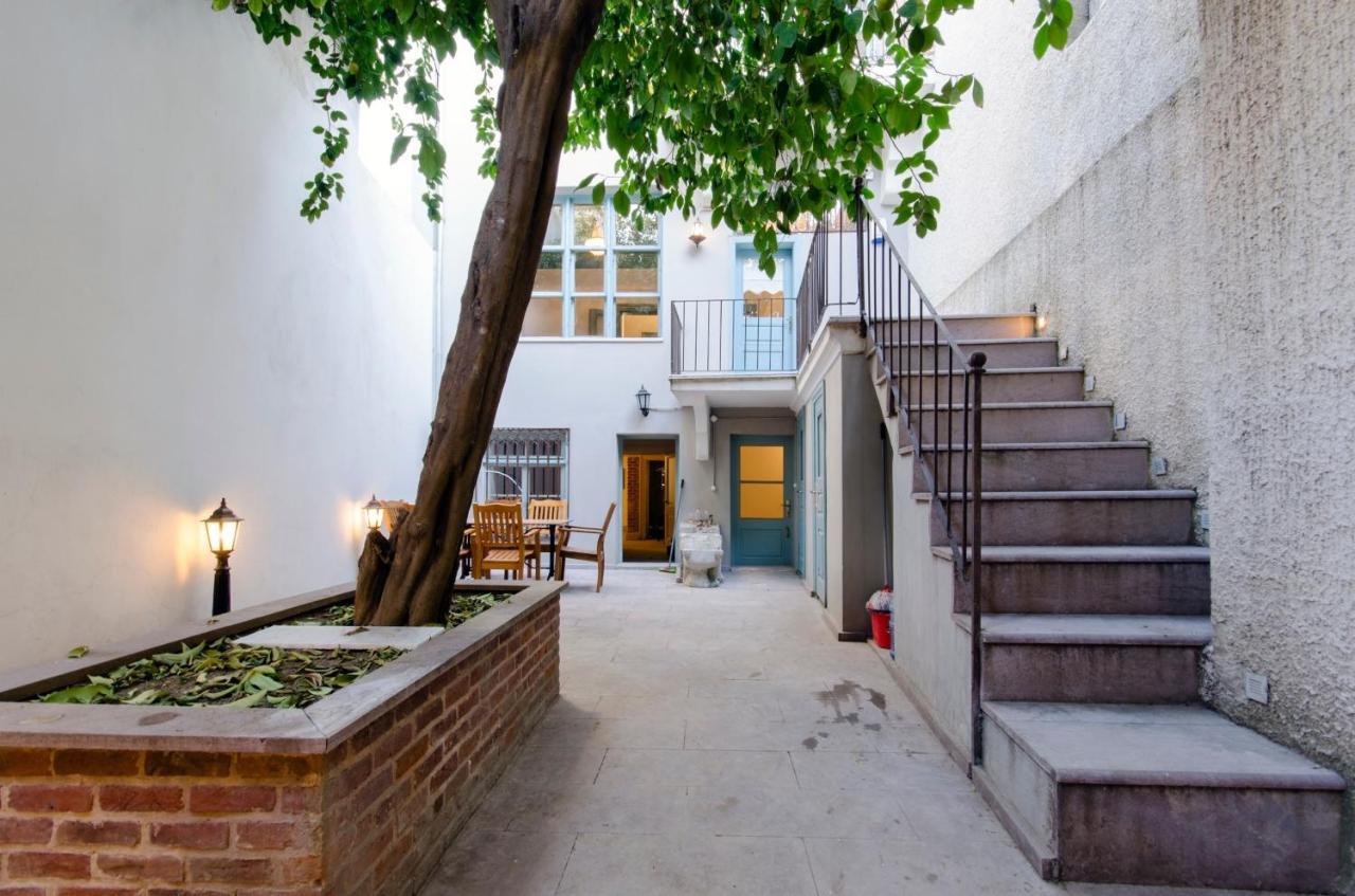 Mansion With Lemon Tree Apartment Izmir Bagian luar foto