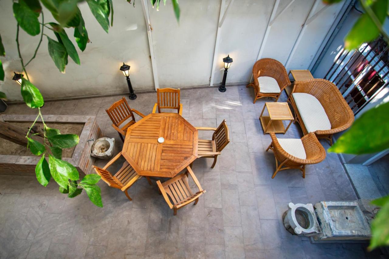 Mansion With Lemon Tree Apartment Izmir Bagian luar foto