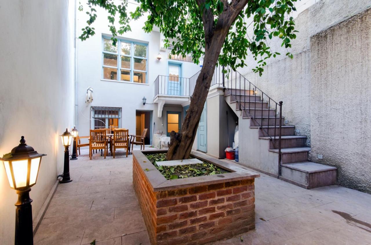 Mansion With Lemon Tree Apartment Izmir Bagian luar foto