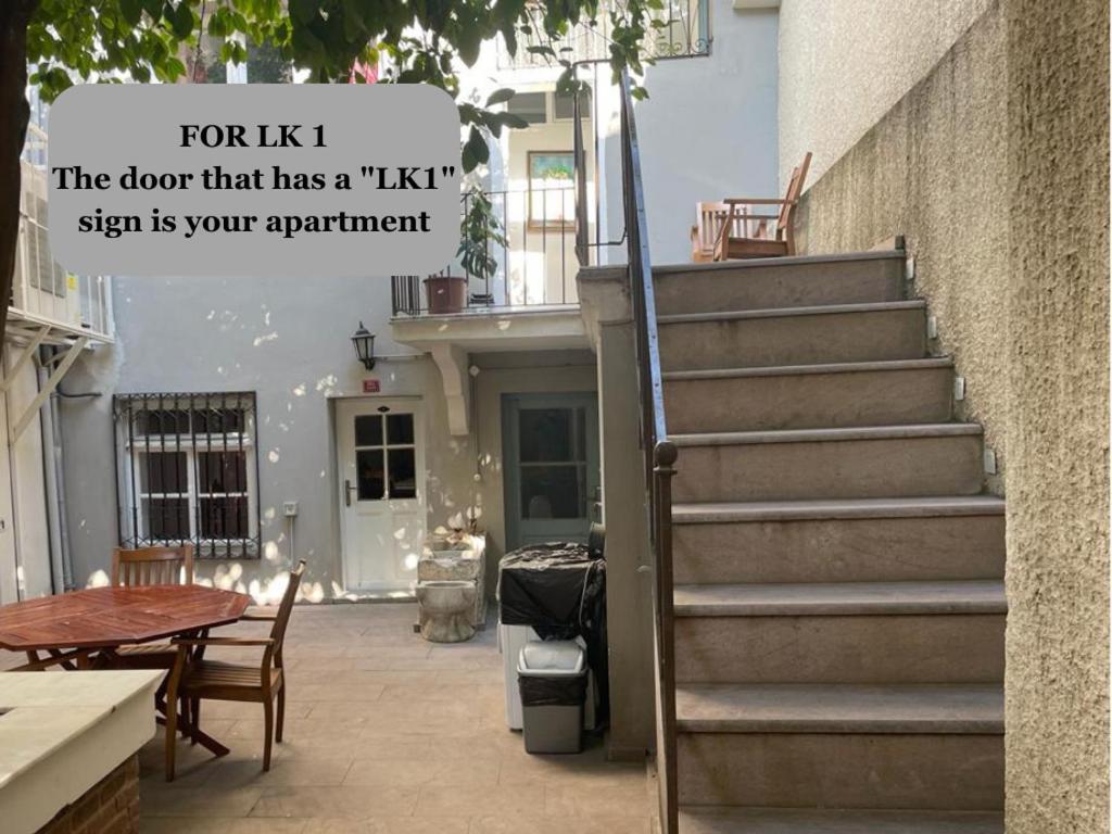 Mansion With Lemon Tree Apartment Izmir Bagian luar foto